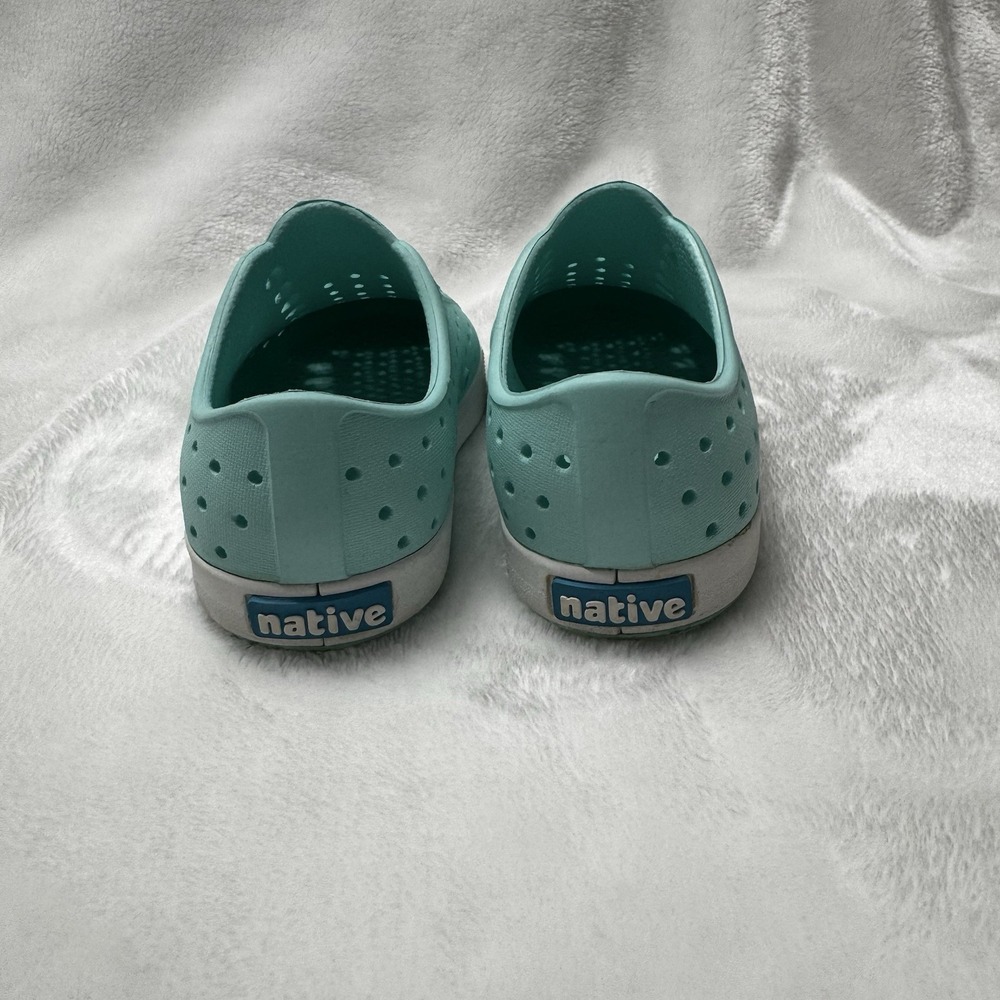 Toddler Native Shoes Size 9 - Pool Blue Color - EXCELLENT Condition!! Slip On - Picture 3 of 5